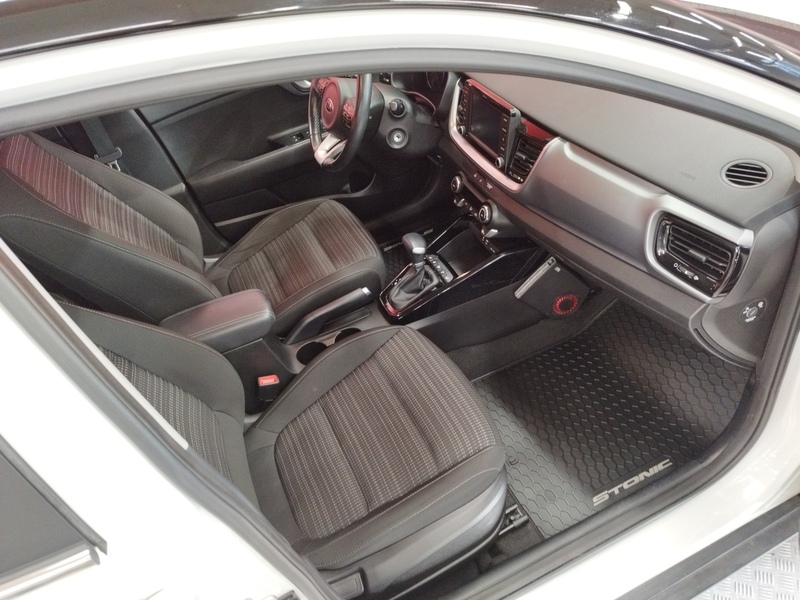 Kia Stonic vaihtoauto