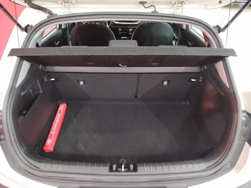 Kia Stonic vaihtoauto