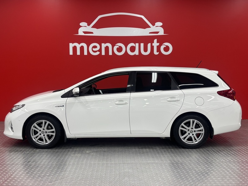 Toyota Auris vaihtoauto