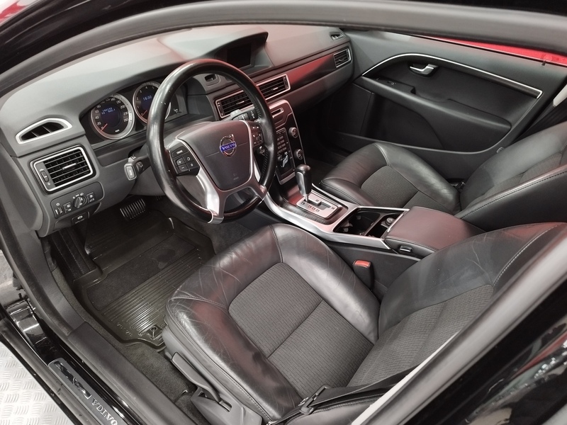 Volvo V70 vaihtoauto