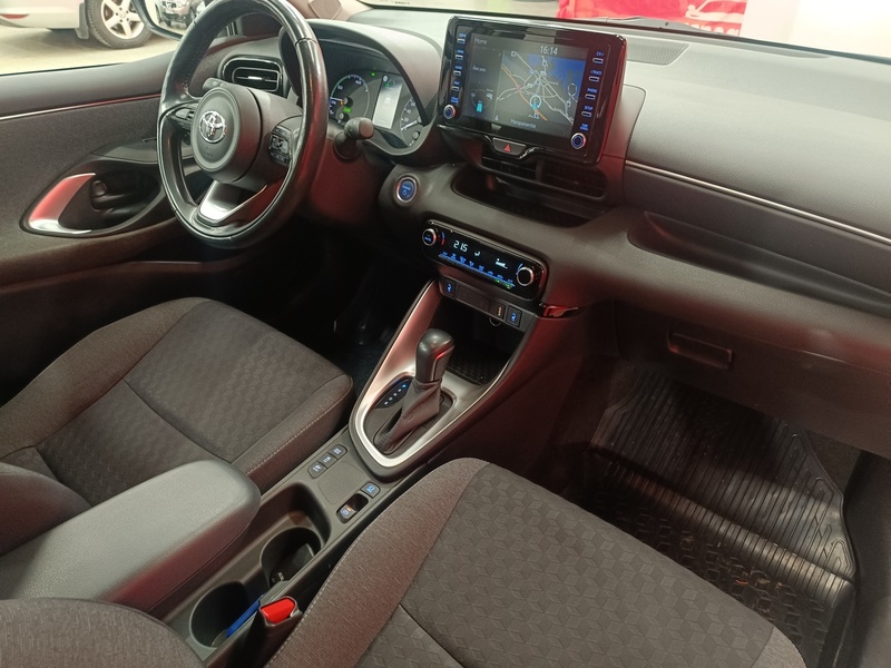 Toyota Yaris vaihtoauto