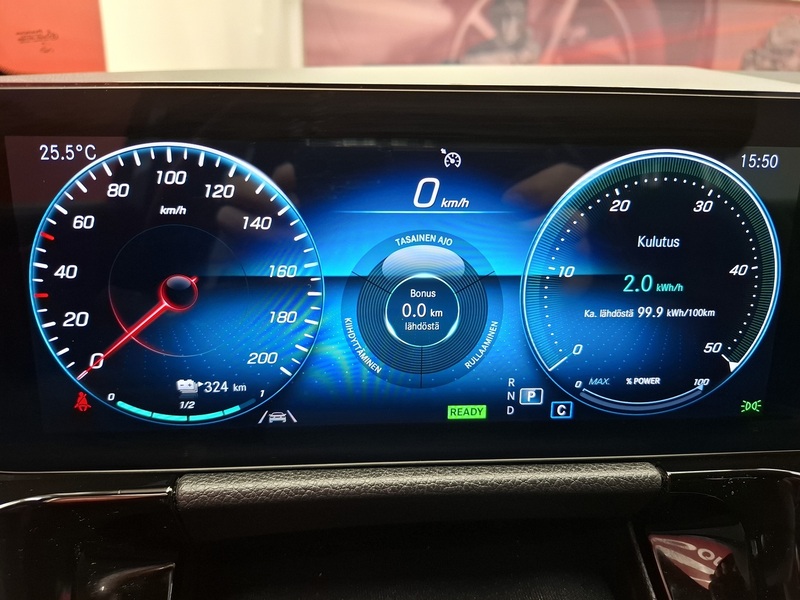 Mercedes-Benz EQA vaihtoauto