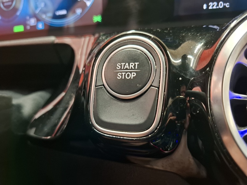 Mercedes-Benz EQA vaihtoauto