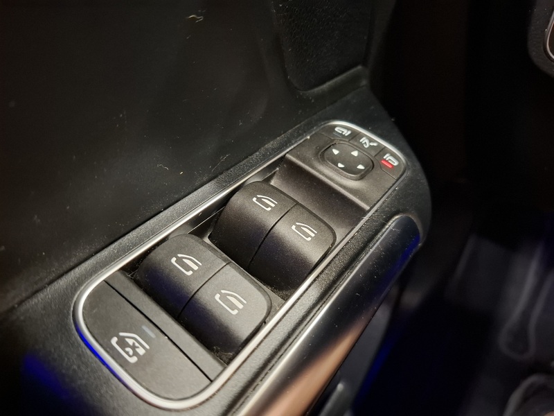 Mercedes-Benz EQA vaihtoauto