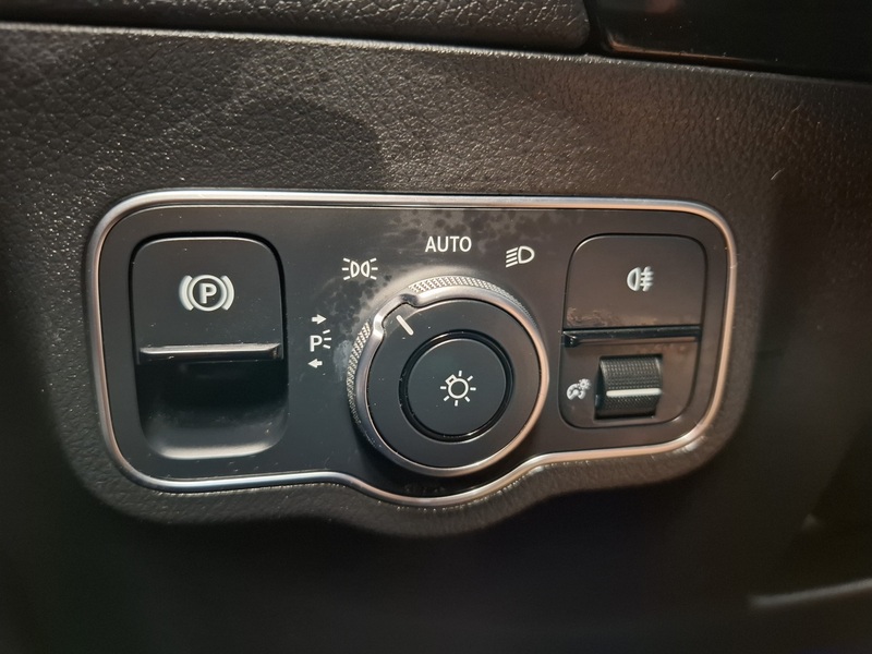 Mercedes-Benz EQA vaihtoauto