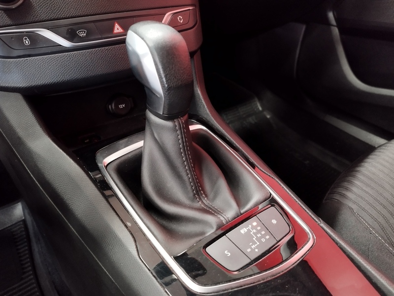 Peugeot 308 vaihtoauto