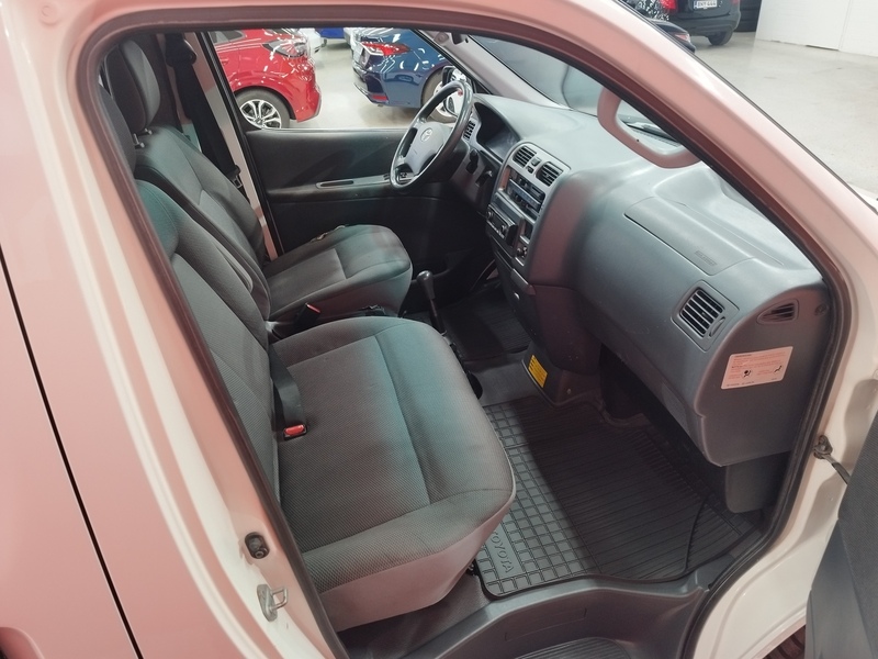 Toyota Hiace vaihtoauto