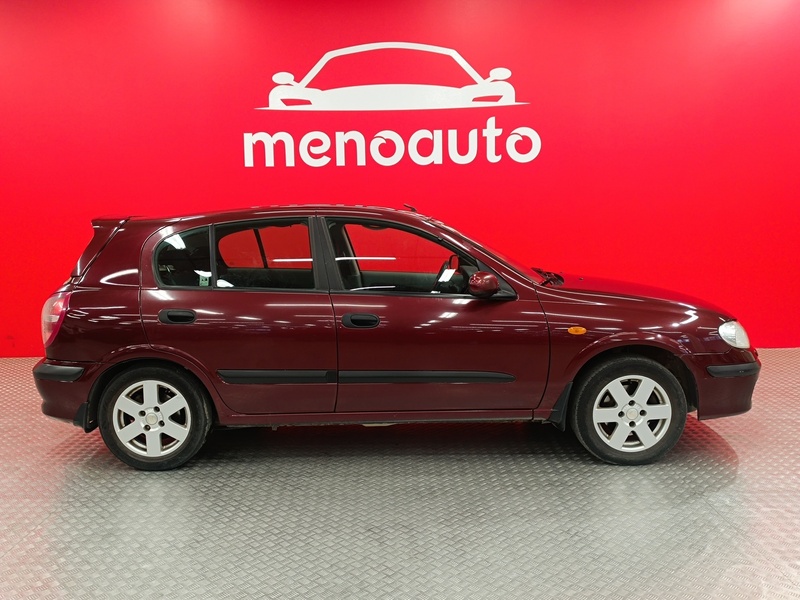 Nissan Almera vaihtoauto