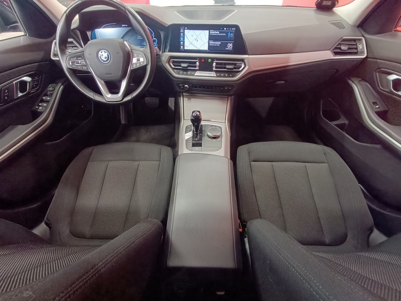 BMW 320 vaihtoauto