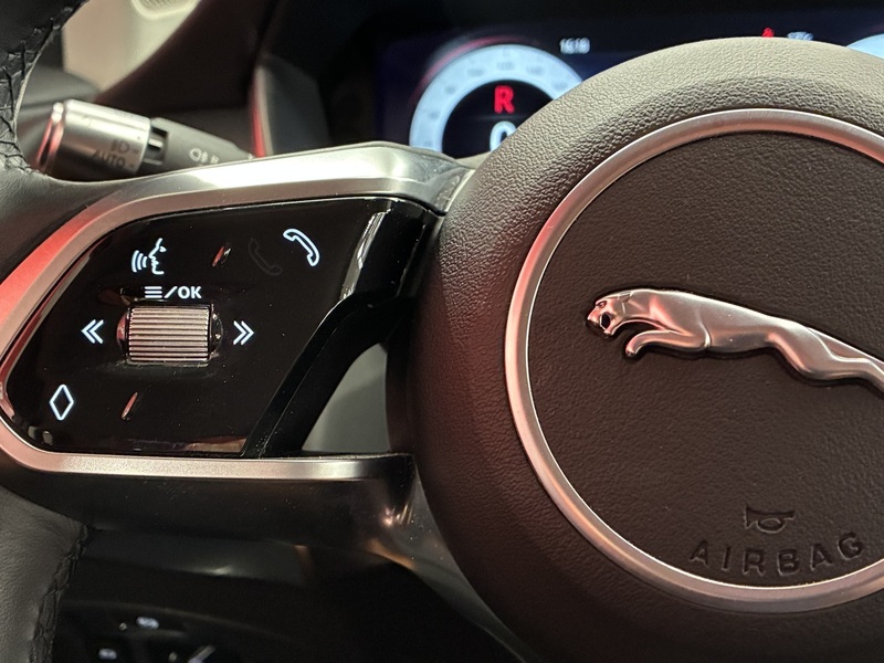 Jaguar I-PACE vaihtoauto