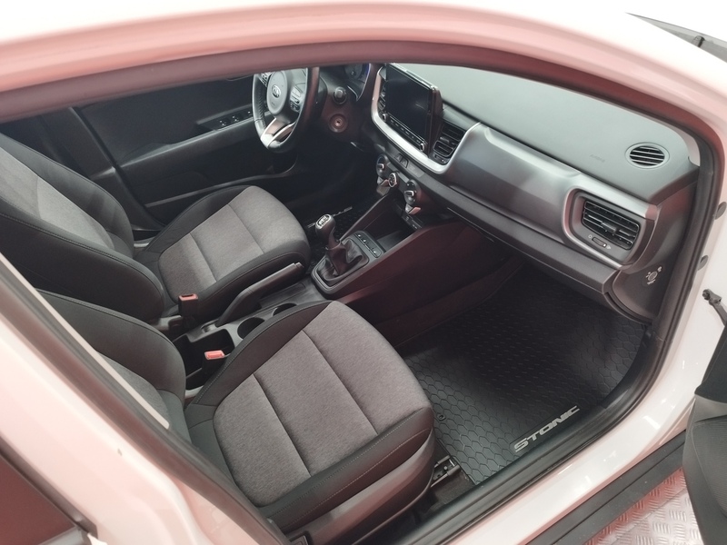 Kia Stonic vaihtoauto