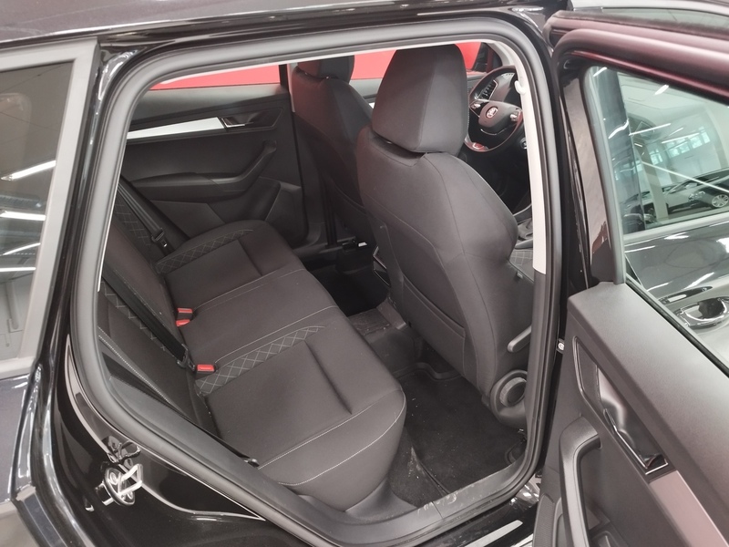 Skoda Karoq vaihtoauto