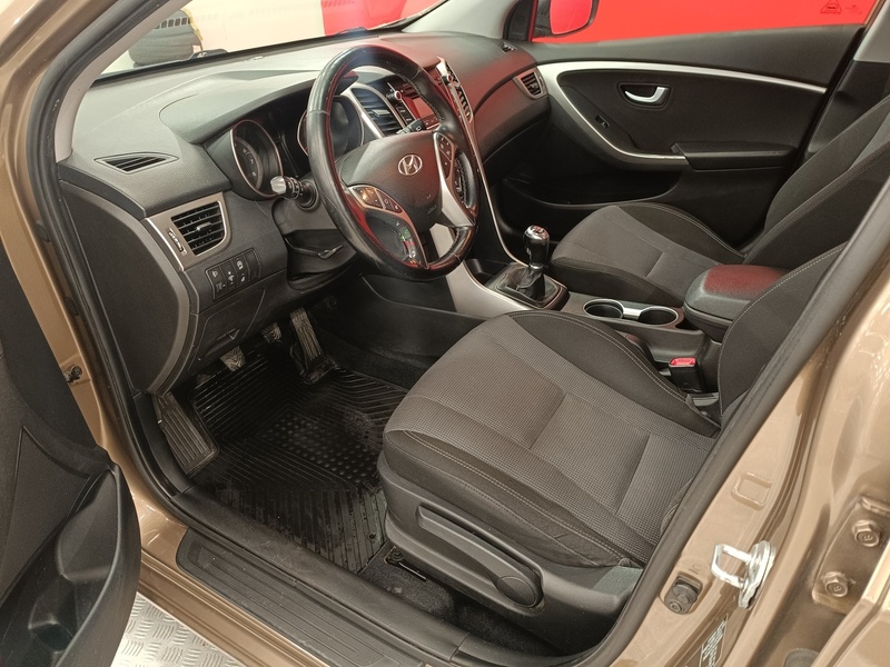 Hyundai i30 Wagon vaihtoauto