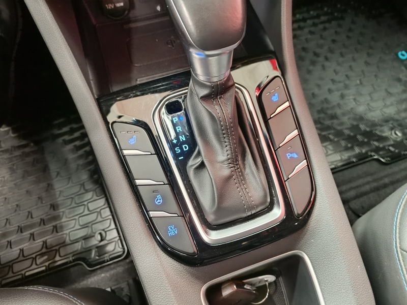 Hyundai IONIQ plug-in vaihtoauto