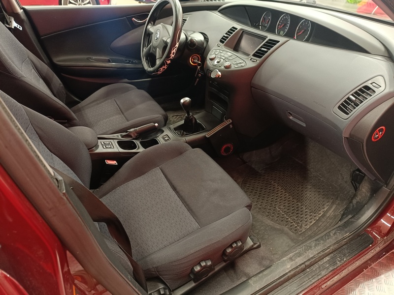 Nissan Primera vaihtoauto