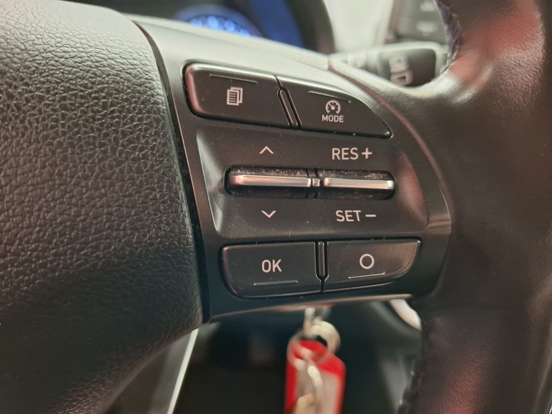 Hyundai i30 5d vaihtoauto