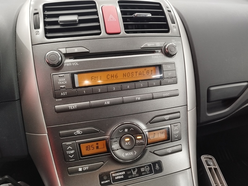 Toyota Auris vaihtoauto