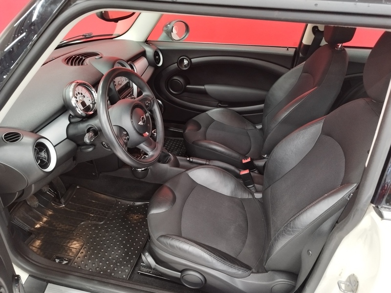 Mini Cooper vaihtoauto