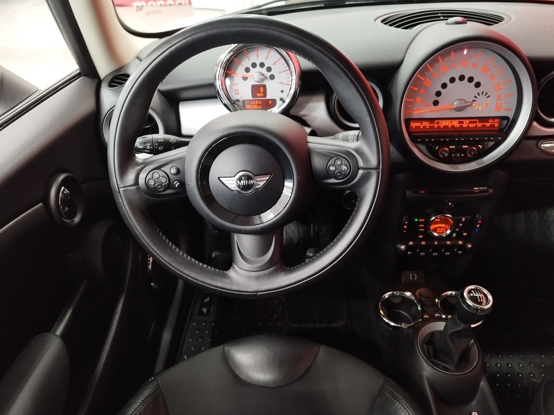 Mini Cooper vaihtoauto