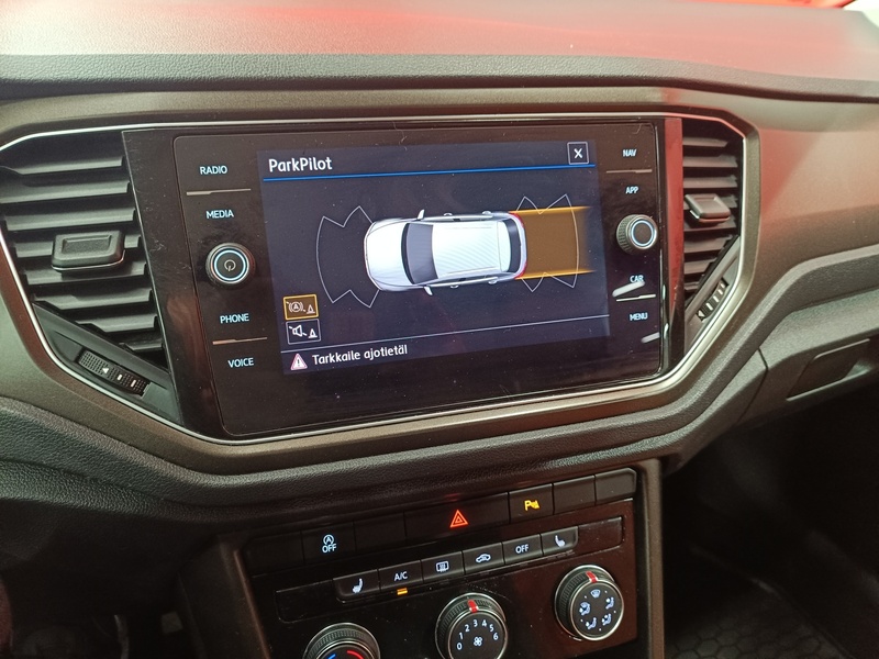 Volkswagen T-Roc vaihtoauto