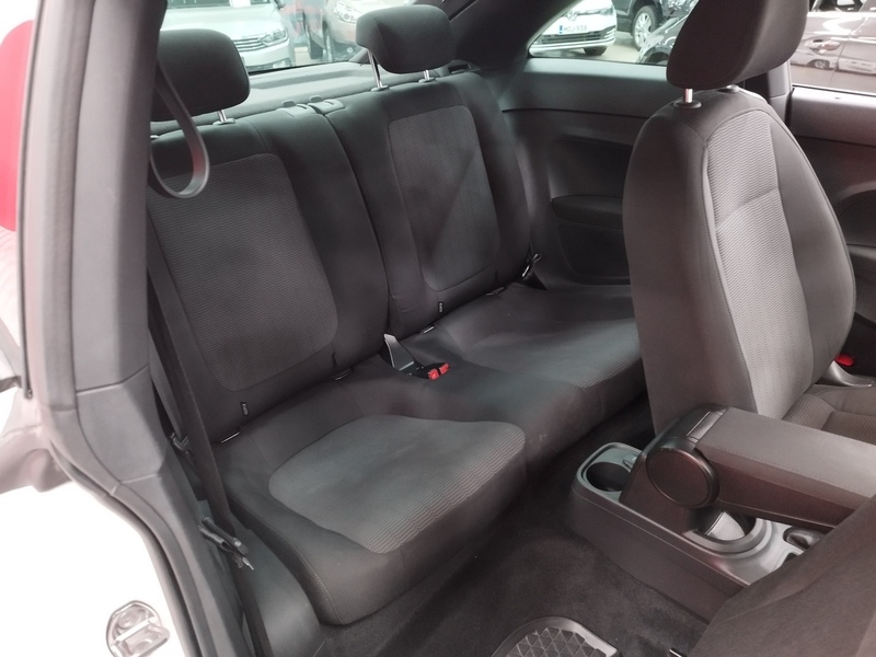 Volkswagen Beetle vaihtoauto