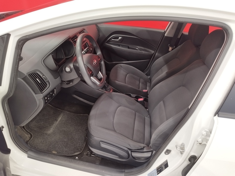 Kia Rio vaihtoauto