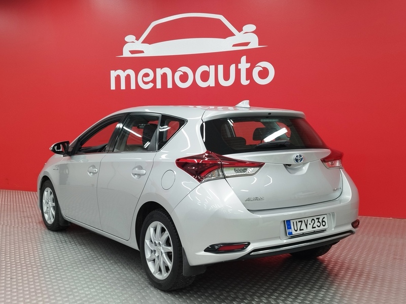 Toyota Auris vaihtoauto