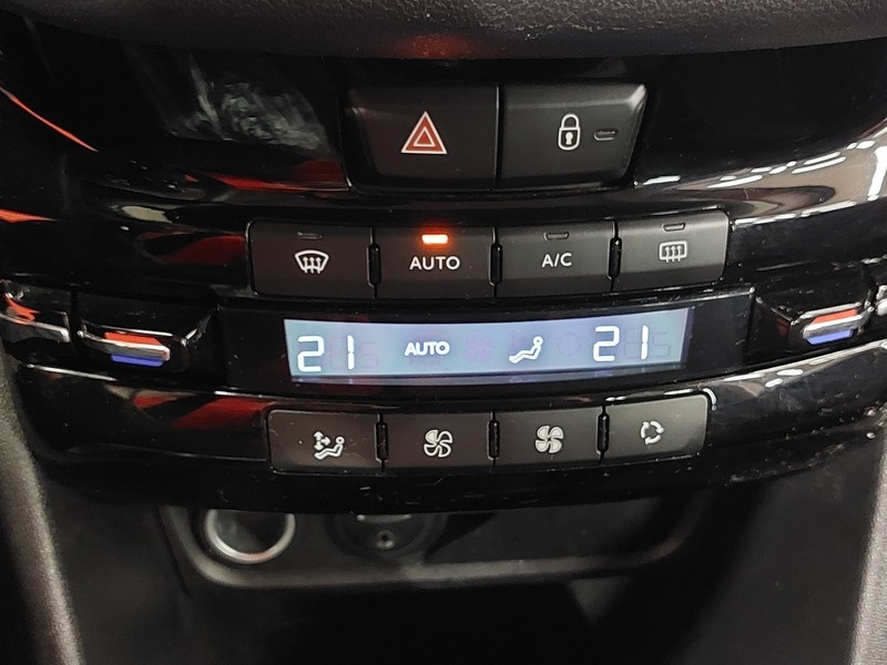 Peugeot 208 vaihtoauto