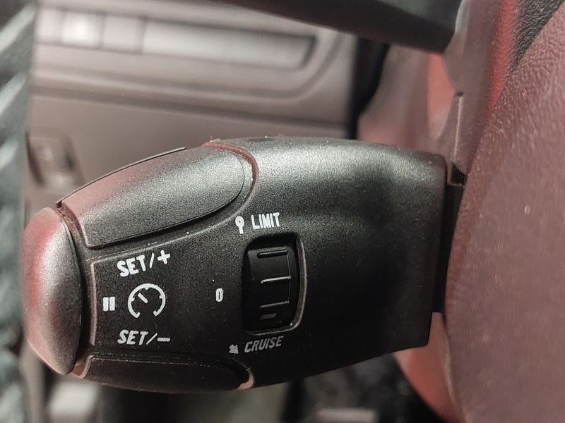 Peugeot 208 vaihtoauto