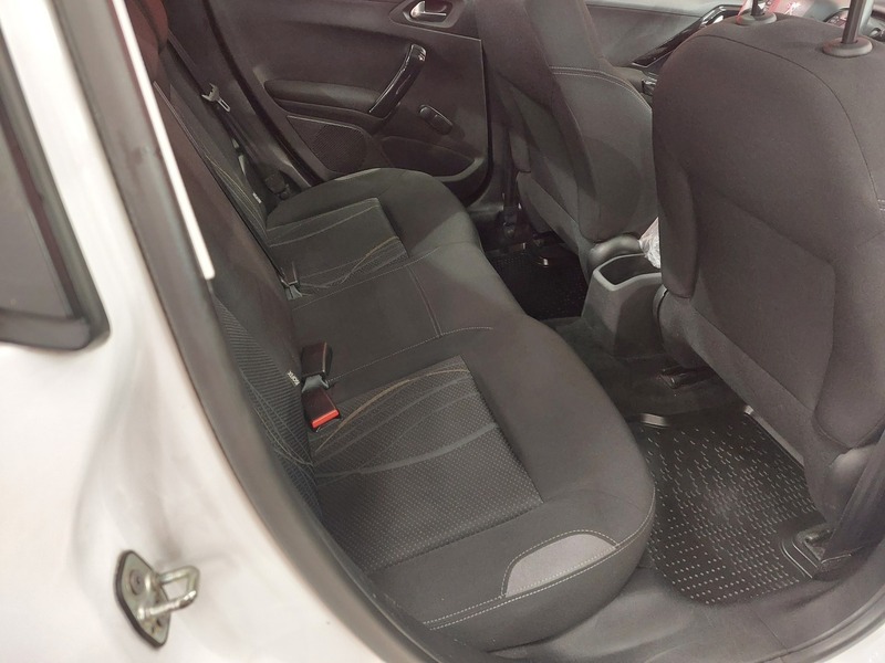 Peugeot 208 vaihtoauto