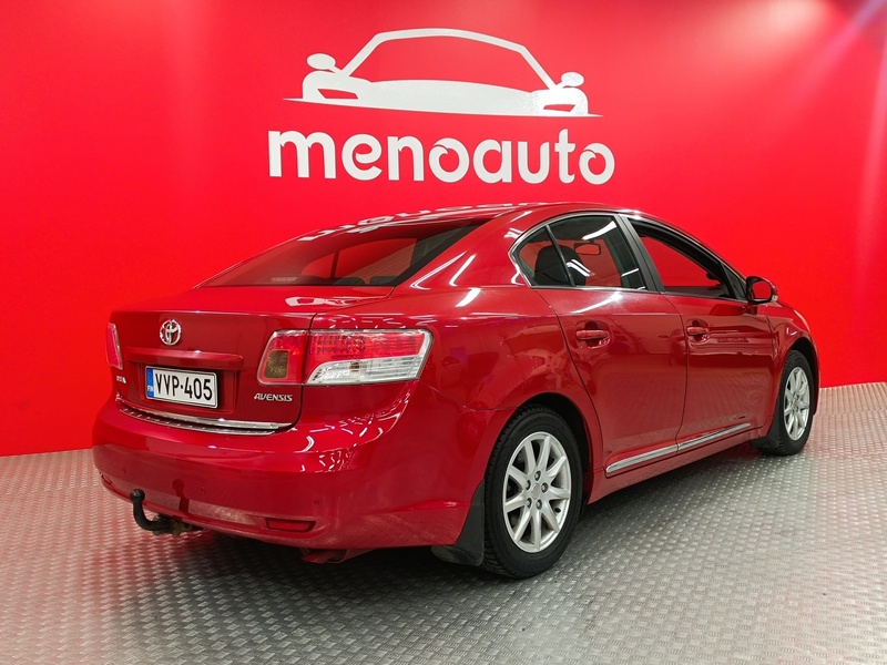 Toyota Avensis vaihtoauto