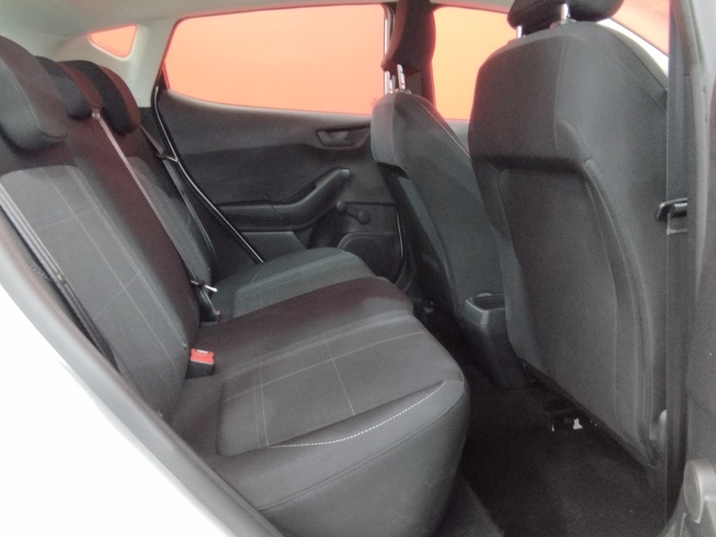 Ford Fiesta vaihtoauto