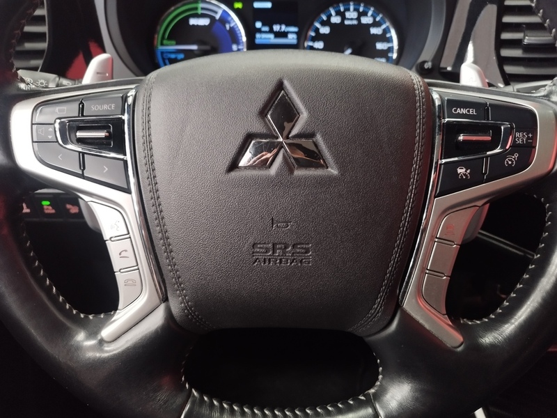 Mitsubishi Outlander PHEV vaihtoauto