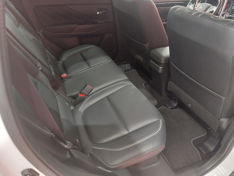 Mitsubishi Outlander PHEV vaihtoauto