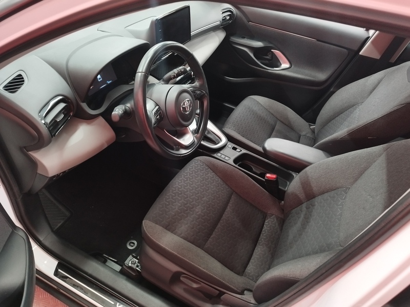 Toyota Yaris Cross vaihtoauto