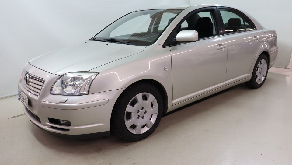 Toyota Avensis vaihtoauto