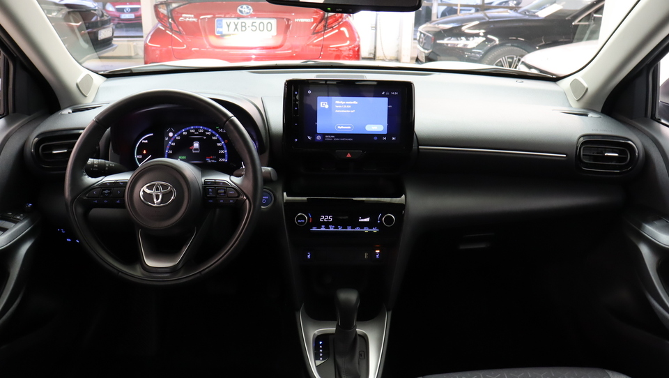 Toyota Yaris Cross vaihtoauto