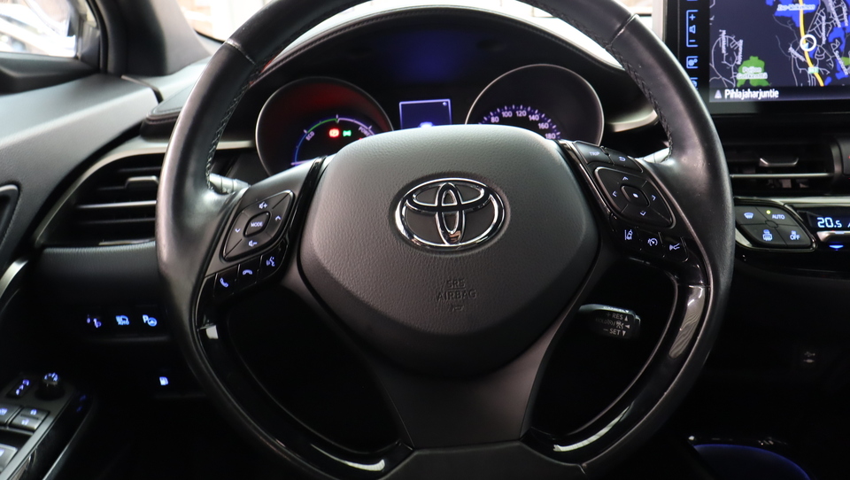 Toyota C-HR vaihtoauto