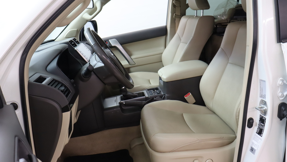 Toyota Land Cruiser vaihtoauto