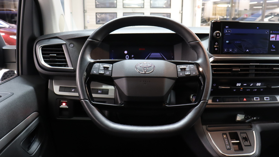 Toyota Proace Verso vaihtoauto