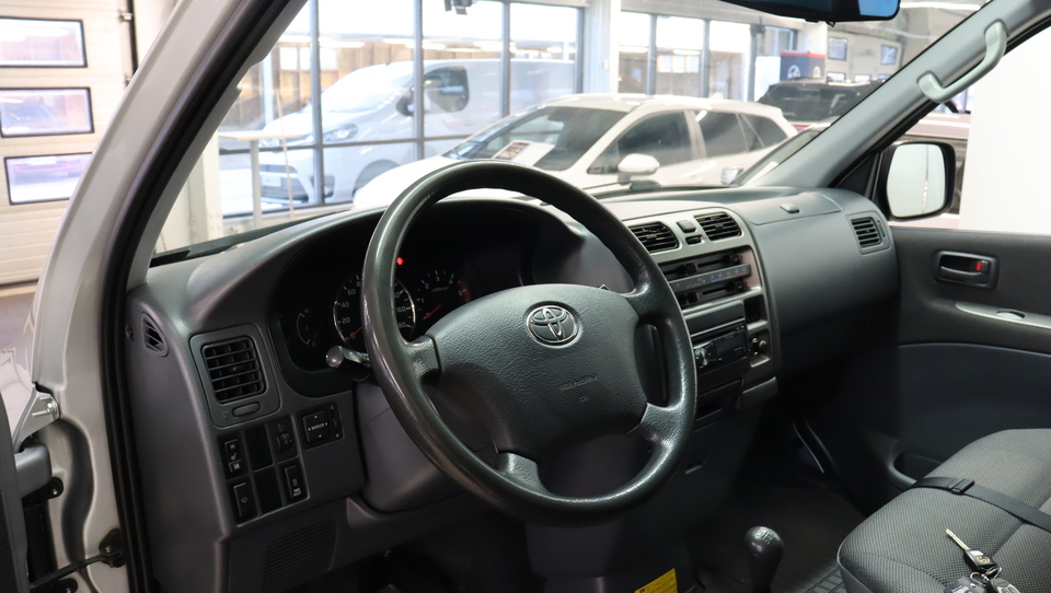 Toyota Hiace vaihtoauto