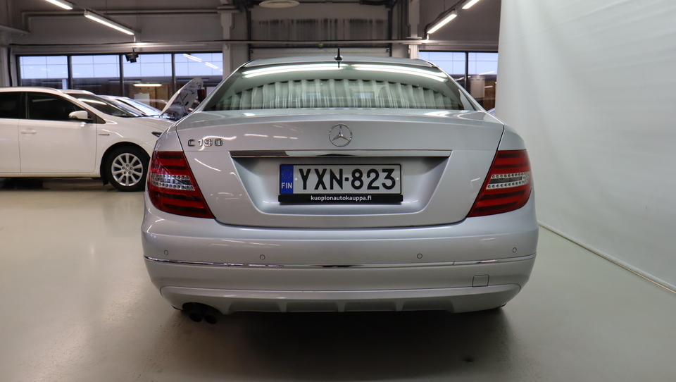 Mercedes-Benz C vaihtoauto