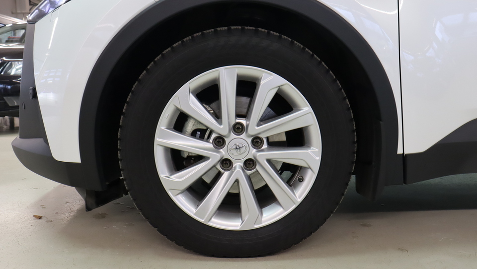 Toyota C-HR vaihtoauto