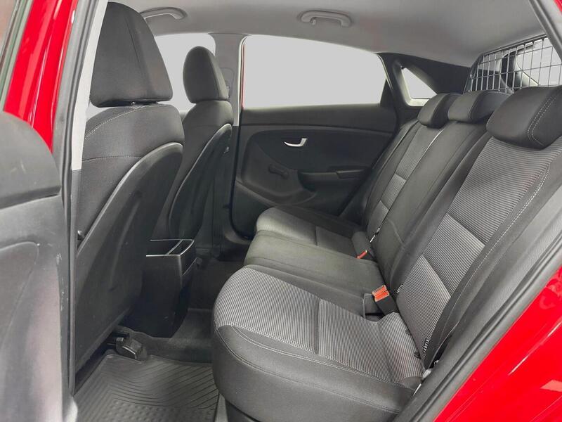 Hyundai i30 5d vaihtoauto