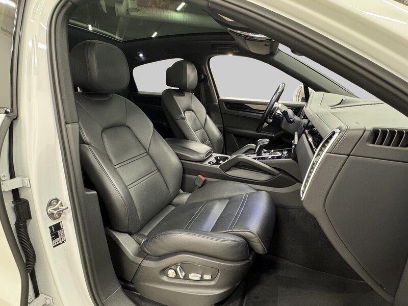 Porsche Cayenne vaihtoauto