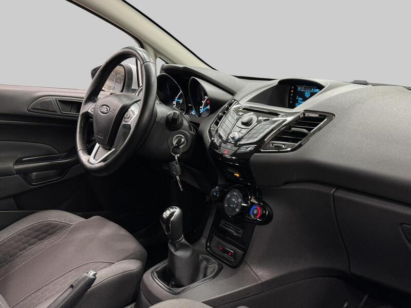 Ford Fiesta Van vaihtoauto