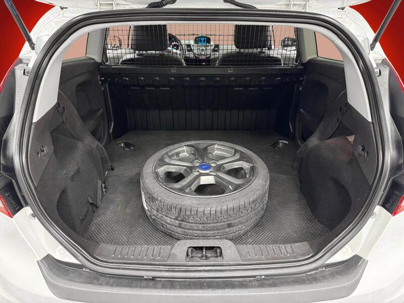 Ford Fiesta Van vaihtoauto