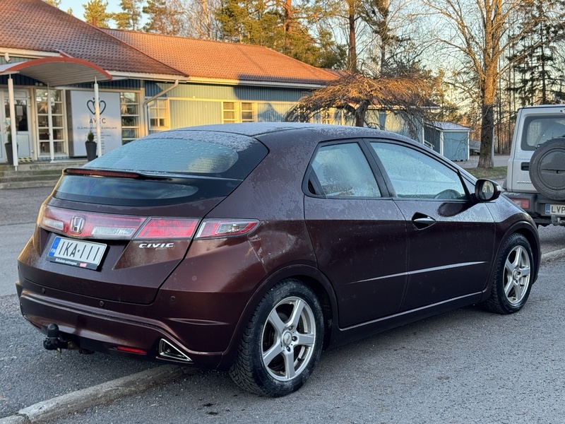 Honda Civic vaihtoauto