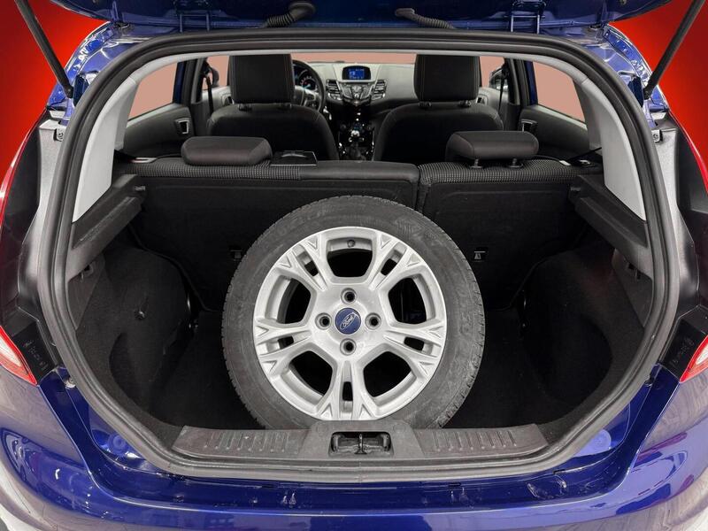 Ford Fiesta vaihtoauto