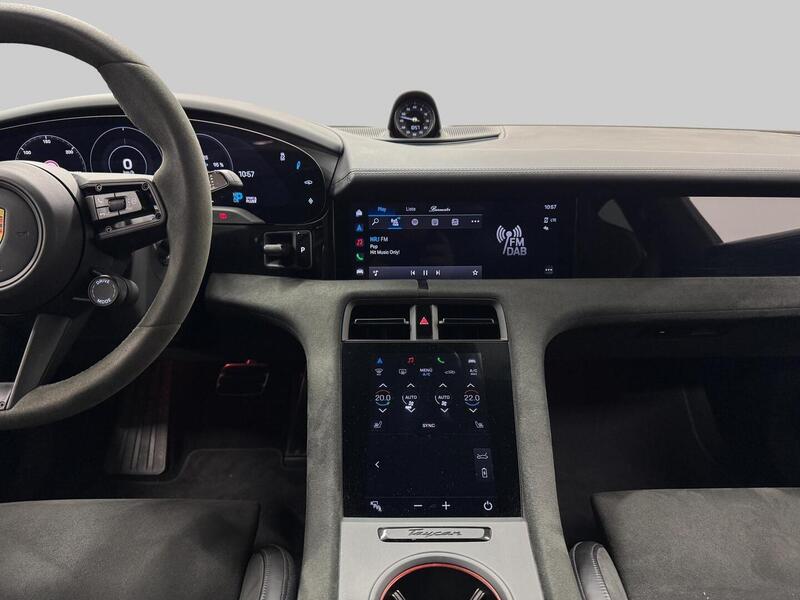 Porsche Taycan vaihtoauto